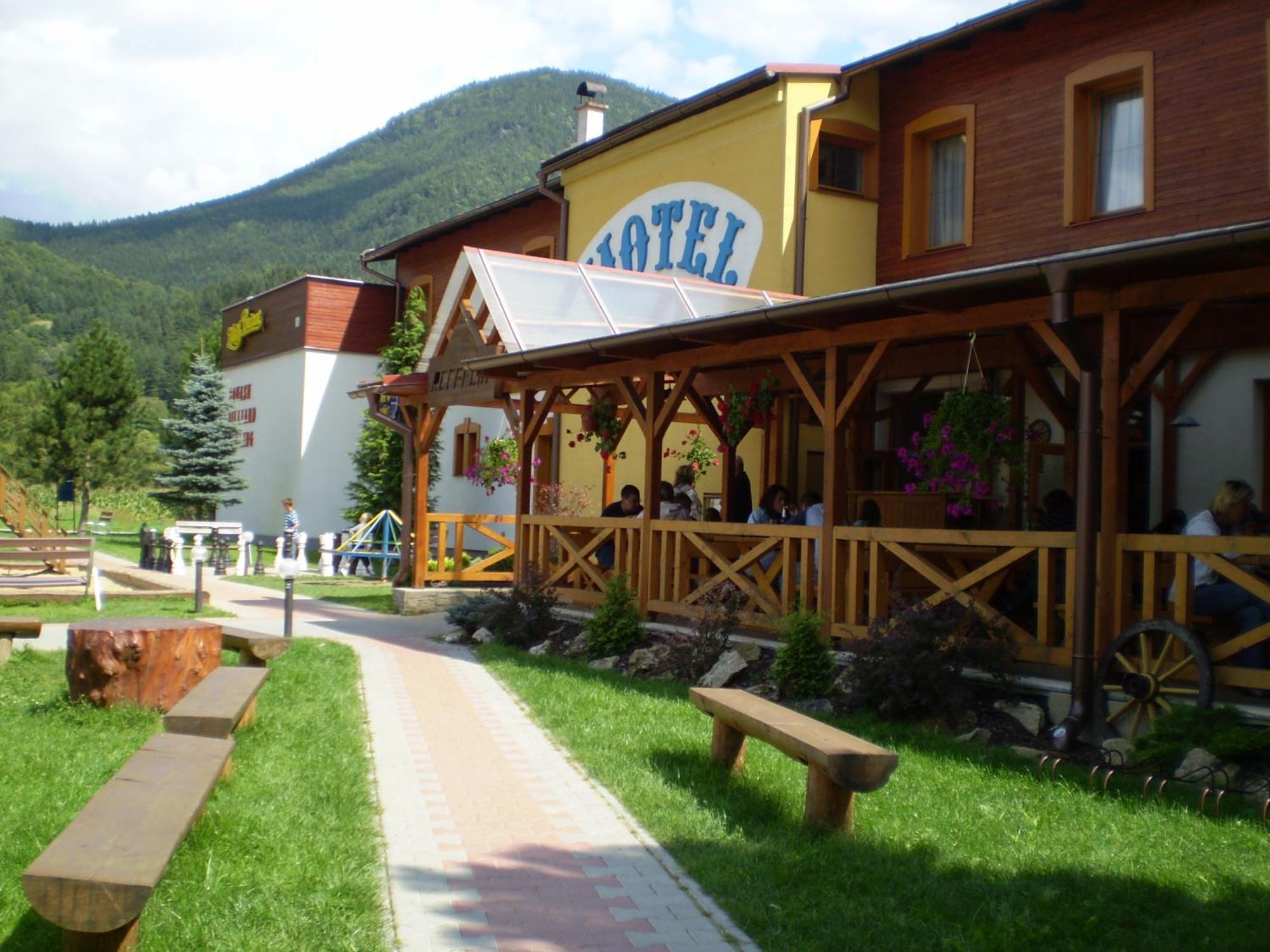 روجومبيروك Motel Ranc المظهر الخارجي الصورة