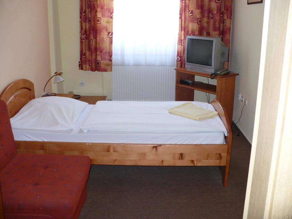 روجومبيروك Motel Ranc الغرفة الصورة